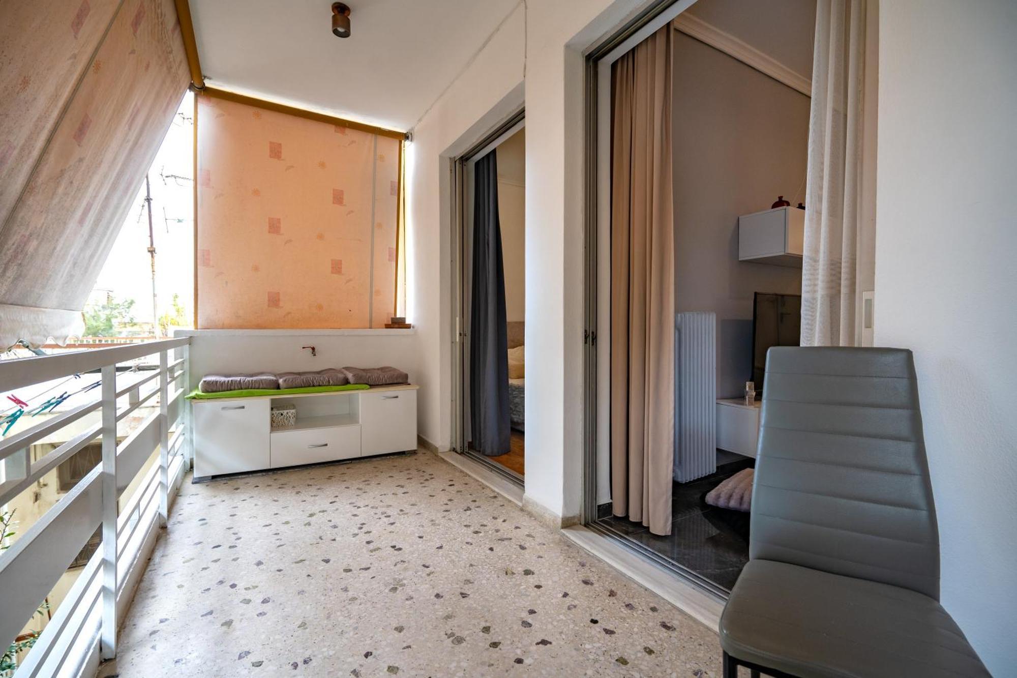 Neo Irakleio Train St. 1 Bedrm 4 Pers. Apartment Атина Екстериор снимка